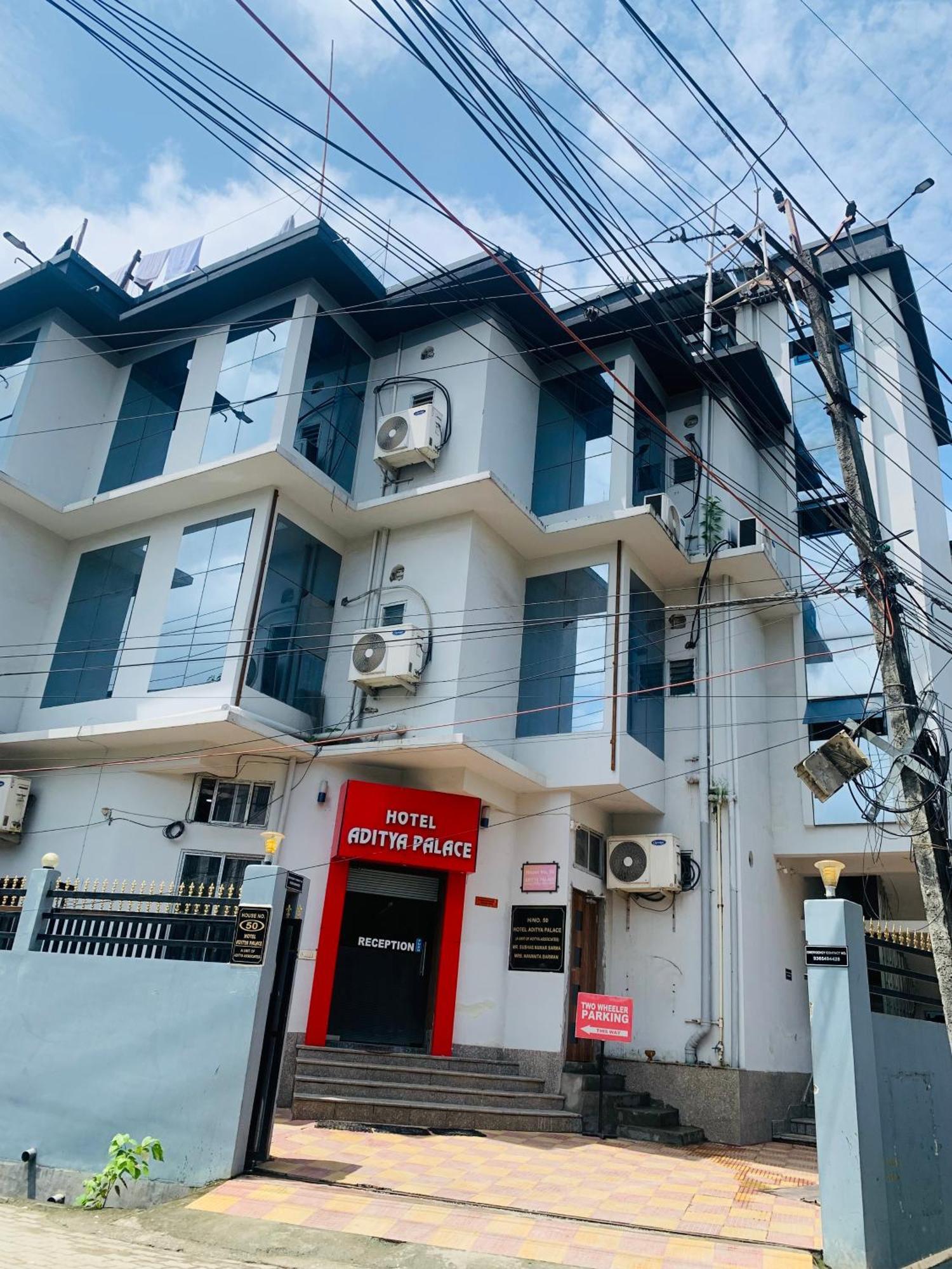 Hotel Aditya Palace Guwahati Luaran gambar