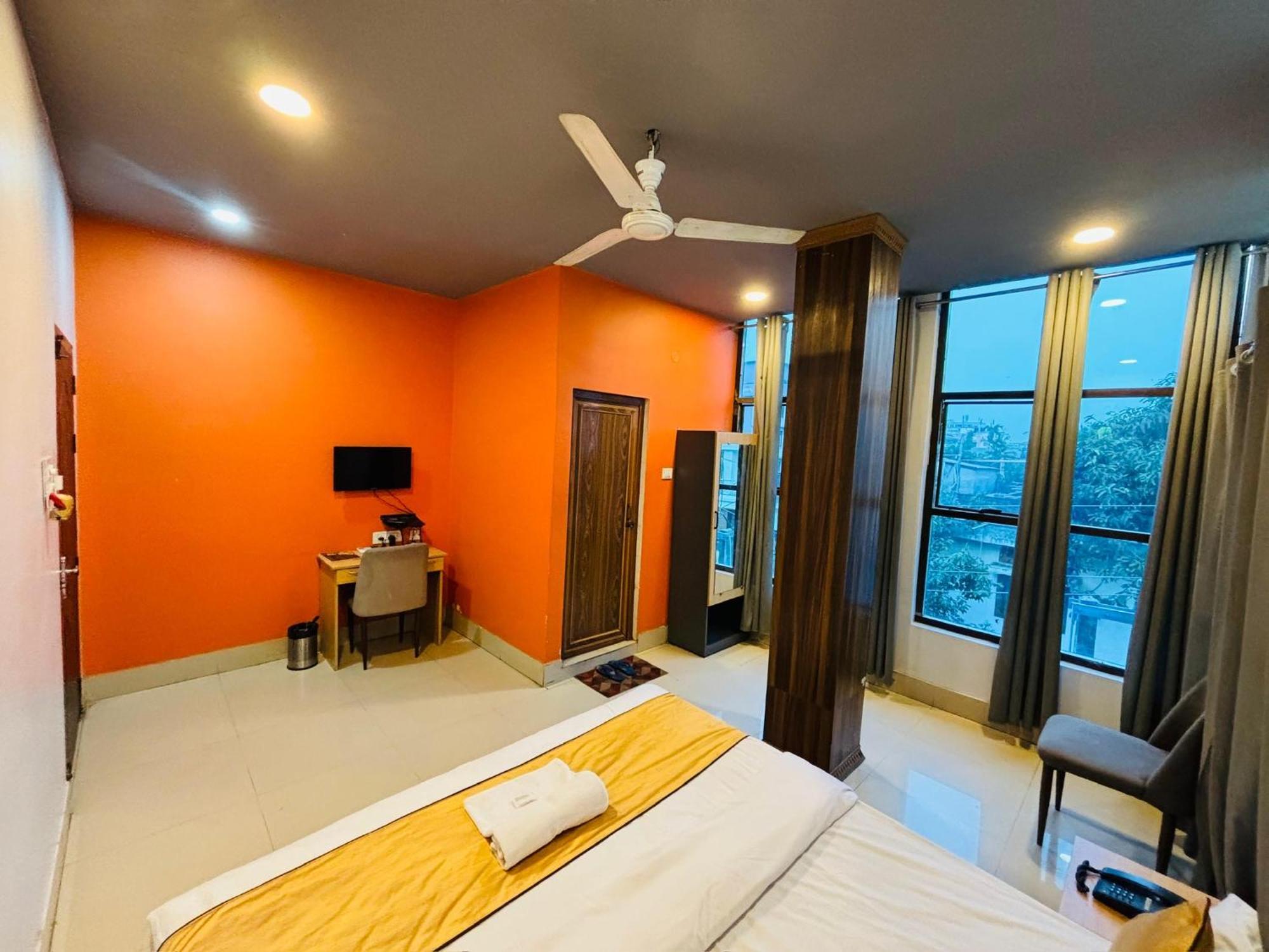Hotel Aditya Palace Guwahati Luaran gambar
