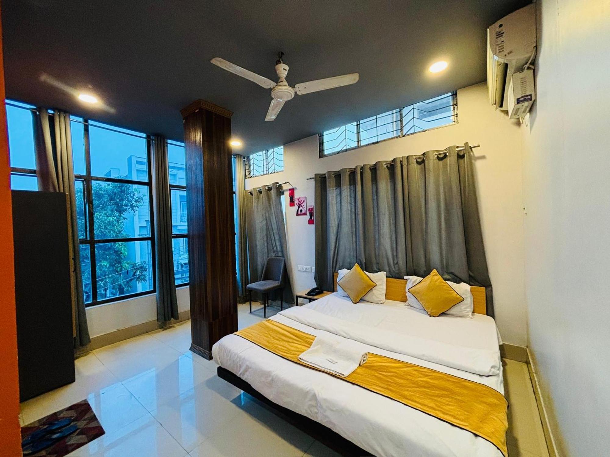 Hotel Aditya Palace Guwahati Luaran gambar